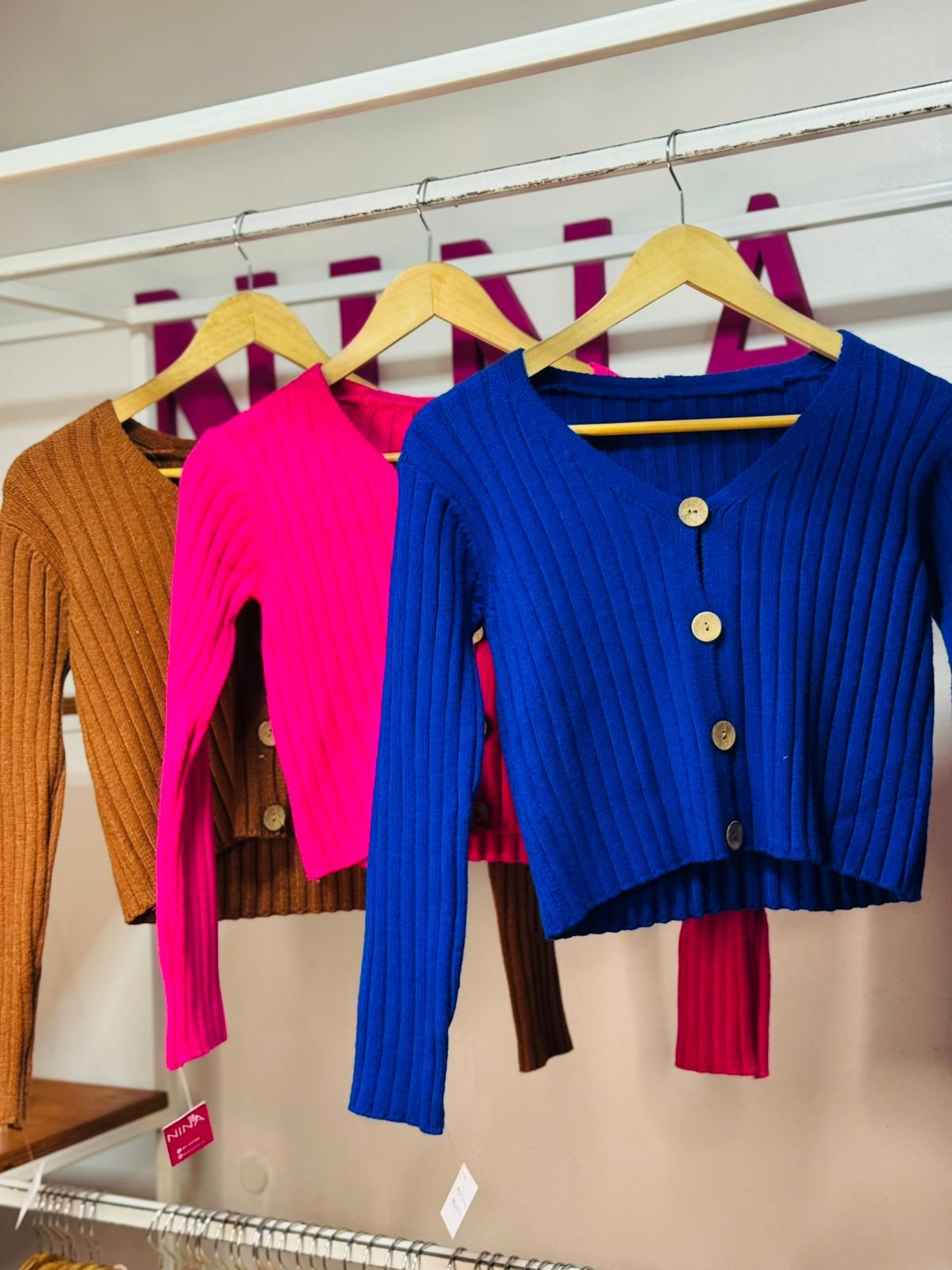 Sweaters lana marron con botones cod 001-21