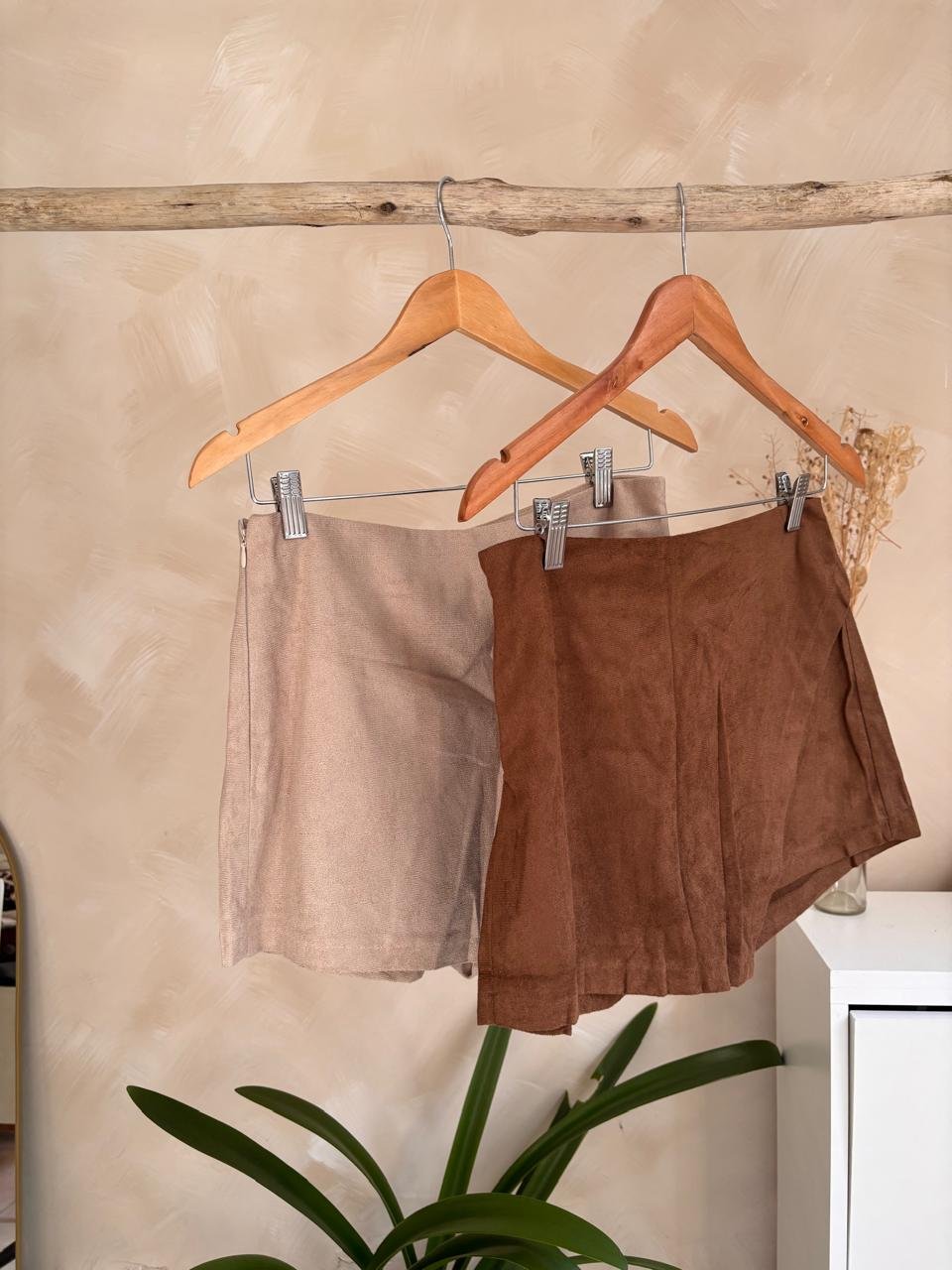 Falda Pantalon Gamuza Late