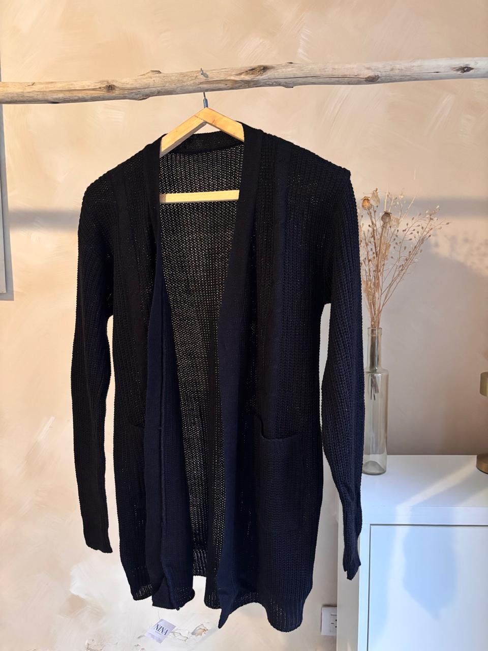 SACO LARGO COLOR NEGRO