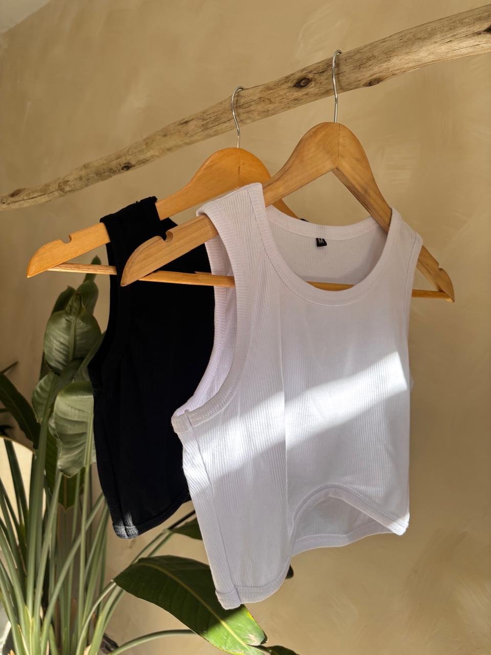 Top V Negro